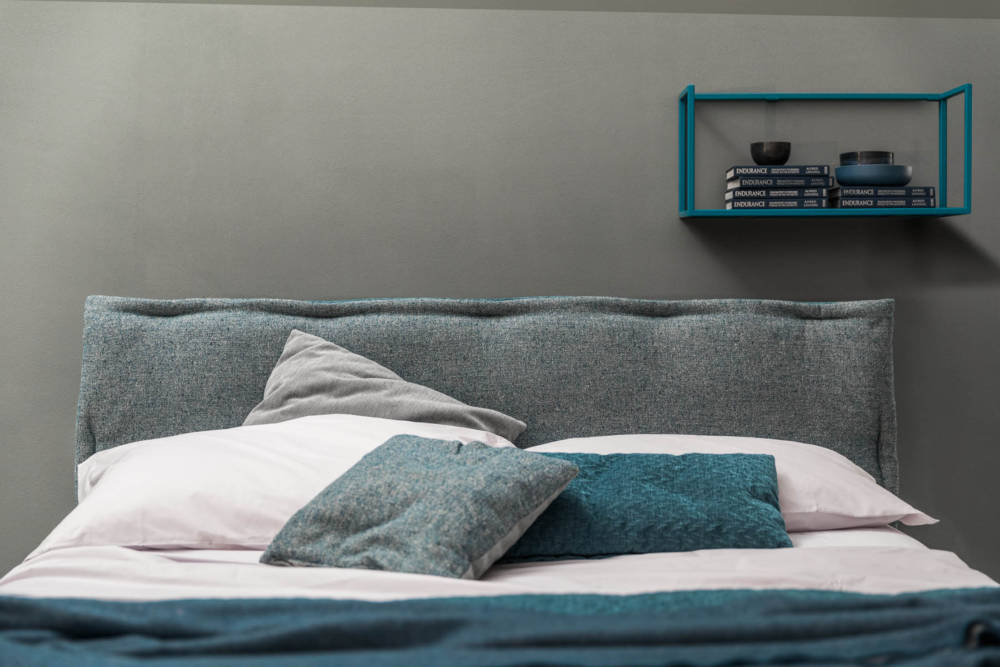 Letto colore turchese modello Frame Dress