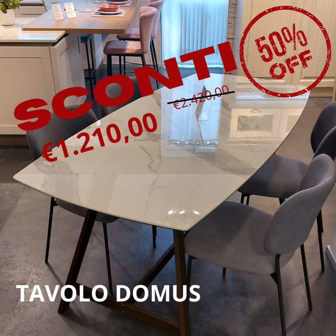 Tavolo con piano in ceramica  a prezzo OUTLET