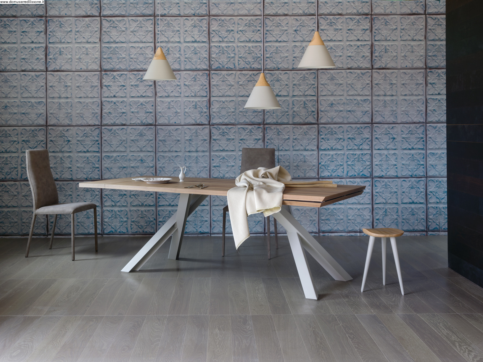 tappezzeria LondonArt tavolo miniforms Gustave Plus