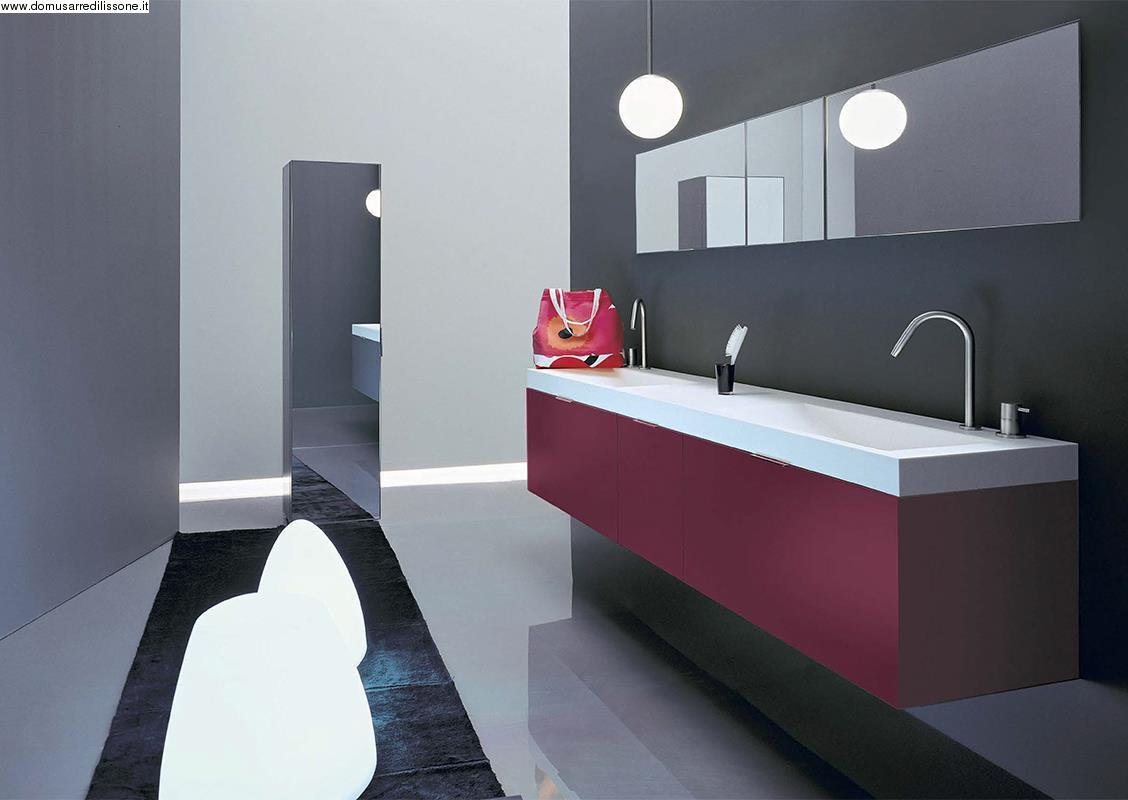 mobile da bagno laccato rosso